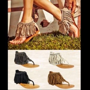Fringe sandals